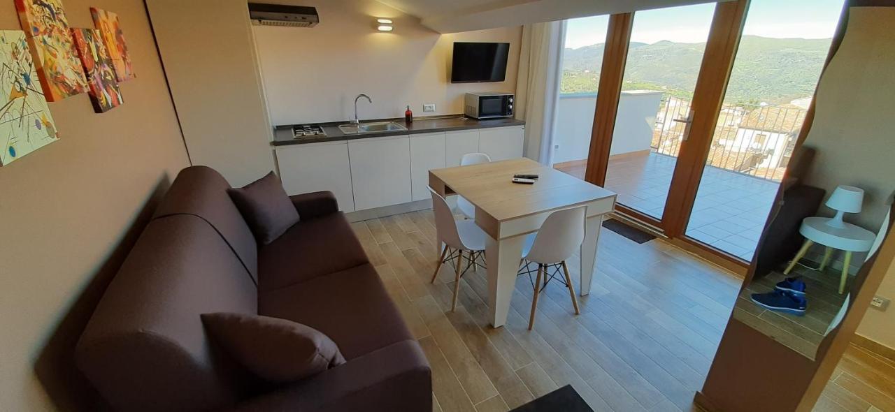 Donjon Suite Centro Storico Castelbuono  Exterior photo