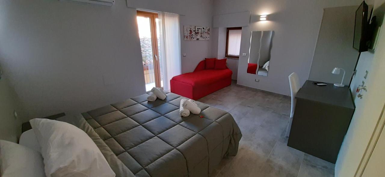 Donjon Suite Centro Storico Castelbuono  Exterior photo